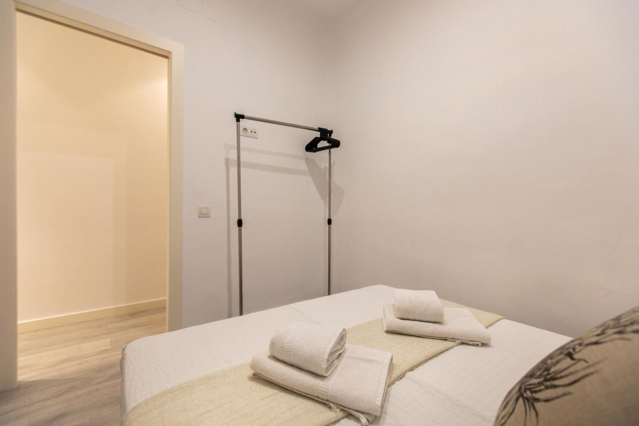 Pere Serafi 2 Bedroom Apartment Barcelona Ngoại thất bức ảnh