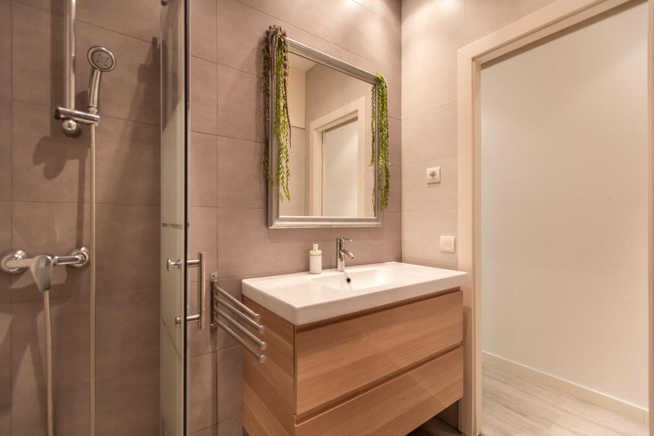 Pere Serafi 2 Bedroom Apartment Barcelona Ngoại thất bức ảnh