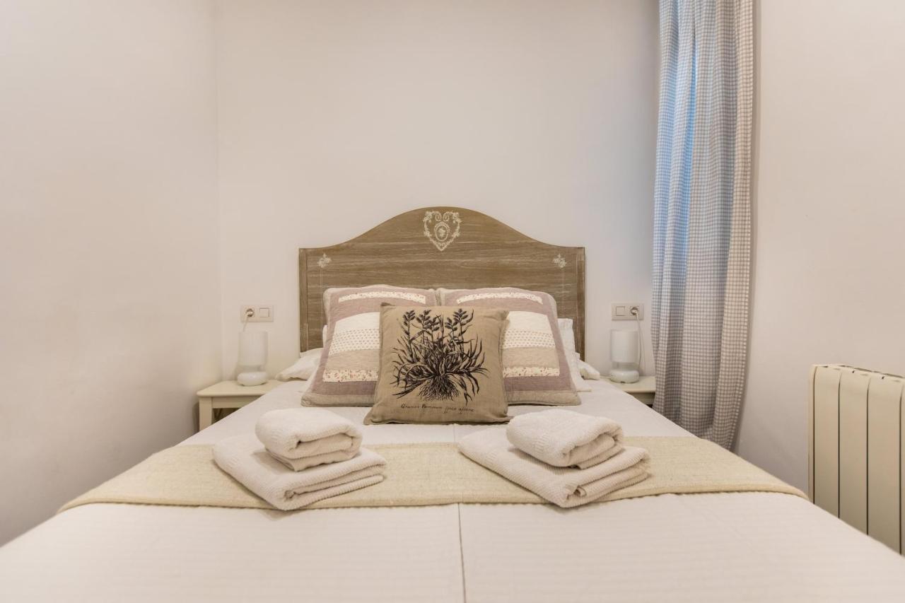 Pere Serafi 2 Bedroom Apartment Barcelona Ngoại thất bức ảnh