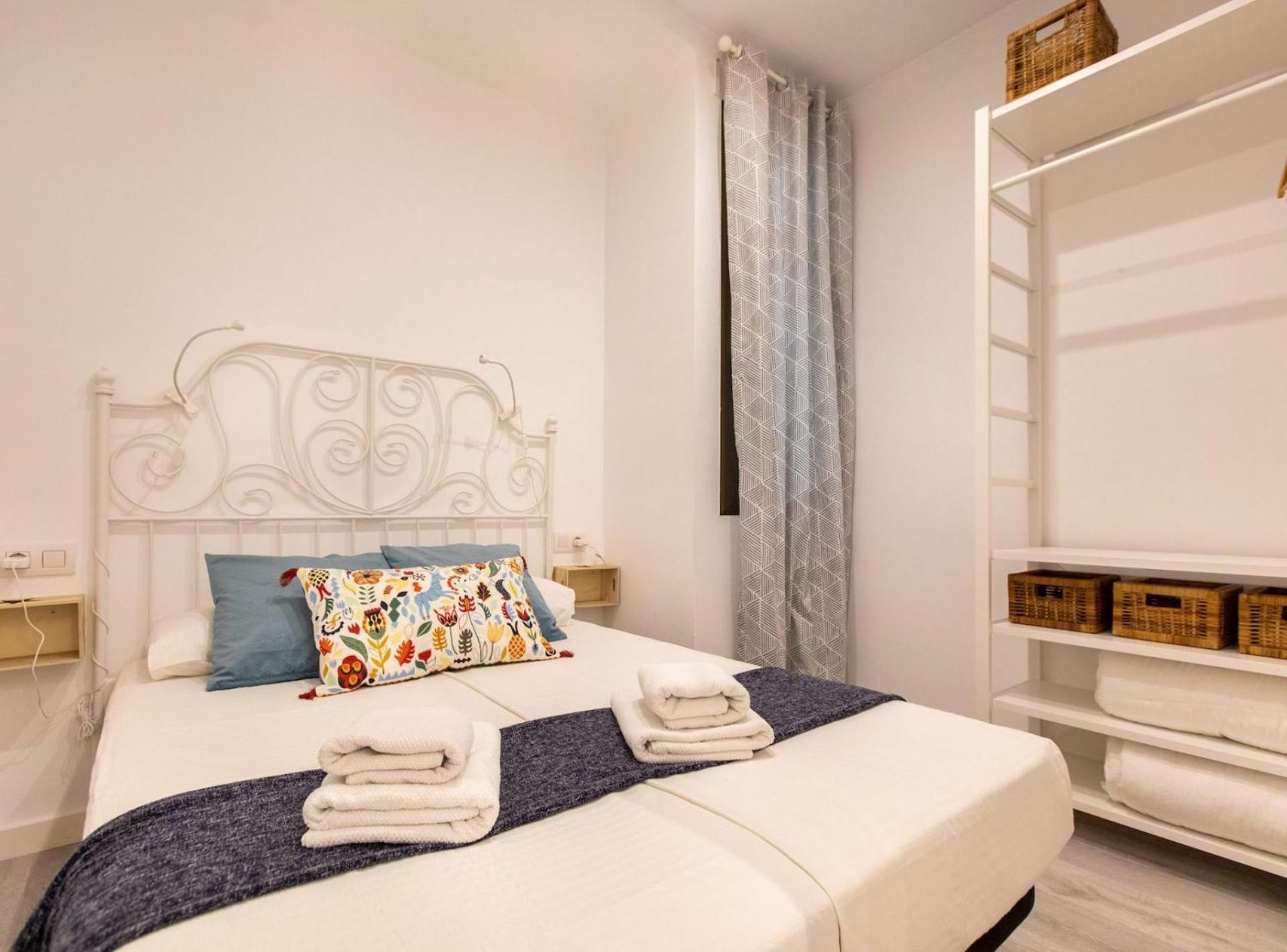 Pere Serafi 2 Bedroom Apartment Barcelona Ngoại thất bức ảnh