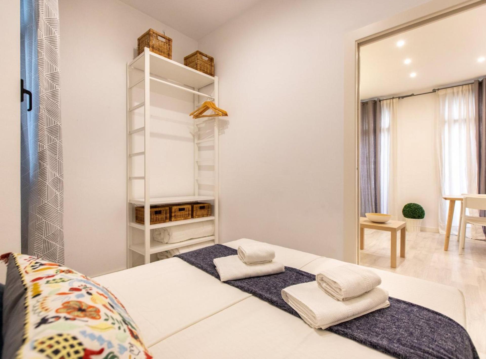 Pere Serafi 2 Bedroom Apartment Barcelona Ngoại thất bức ảnh